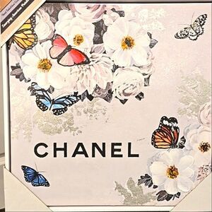 Instinct Style Chanel Floral Corner w/Butterflies Framed Canvas Wall‎ Decor